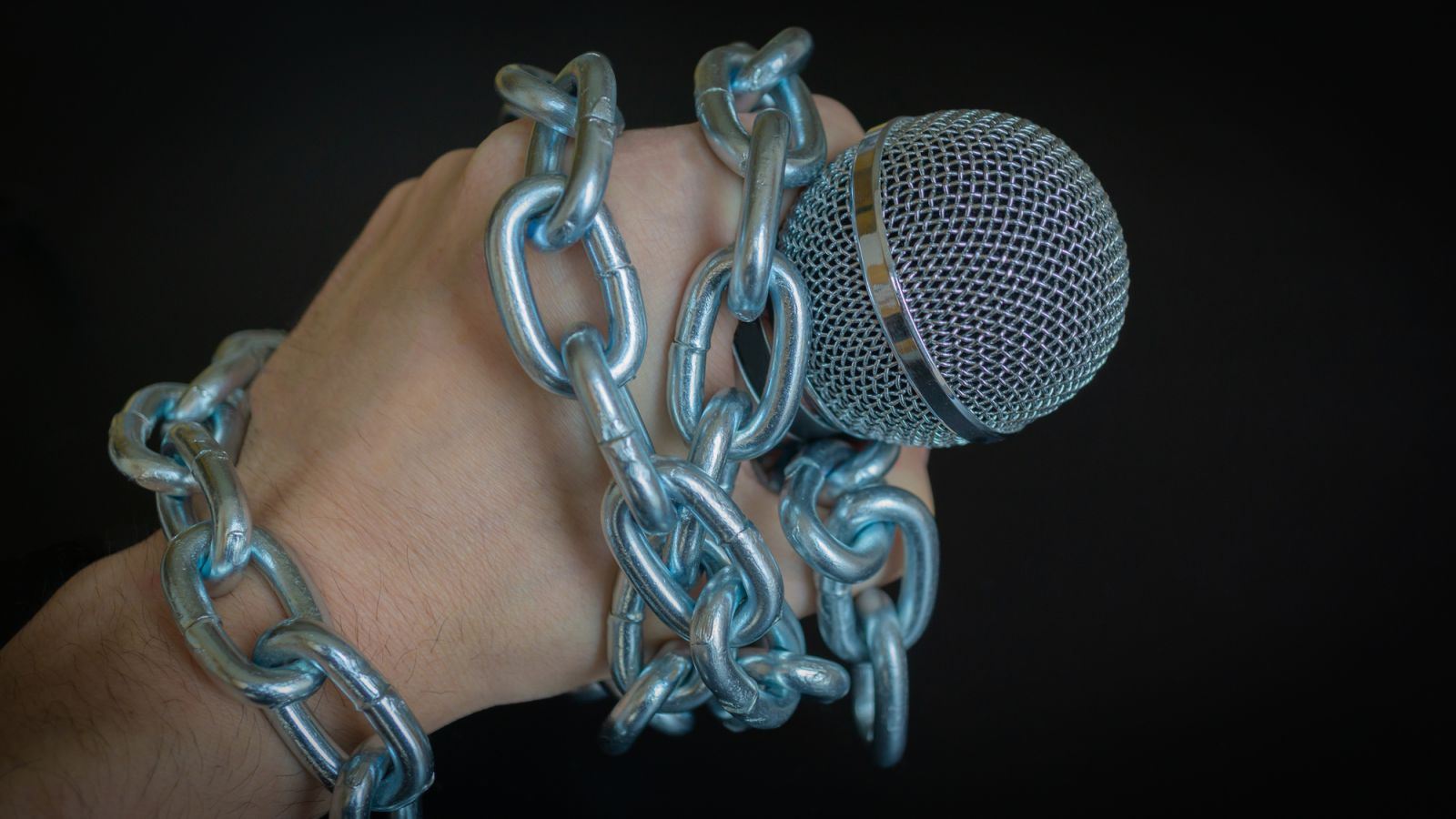 Η Ελευθεροτυπία και η Ελεύθερη έκφραση στα μέρη μας!  