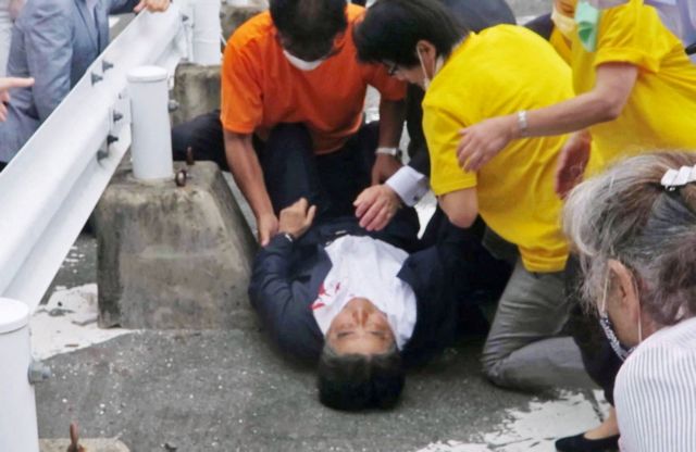 Ιαπωνία: Πέθανε ο Σίνζο Άμπε , υπέκυψε στα τραύματά του μετά την δολοφονική επίθεση