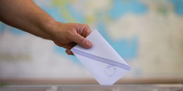 Τα τέσσερα σενάρια για την επερχόμενη εκλογική μάχη στην Ελλάδα Τα τέσσερα σενάρια για την επερχόμενη εκλογική μάχη στην Ελλάδα