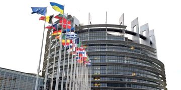 Κομισιόν: Δεν υπάρχουν ελλείψεις καυσίμων αυτήν τη στιγμή Κομισιόν: Δεν υπάρχουν ελλείψεις καυσίμων αυτήν τη στιγμή