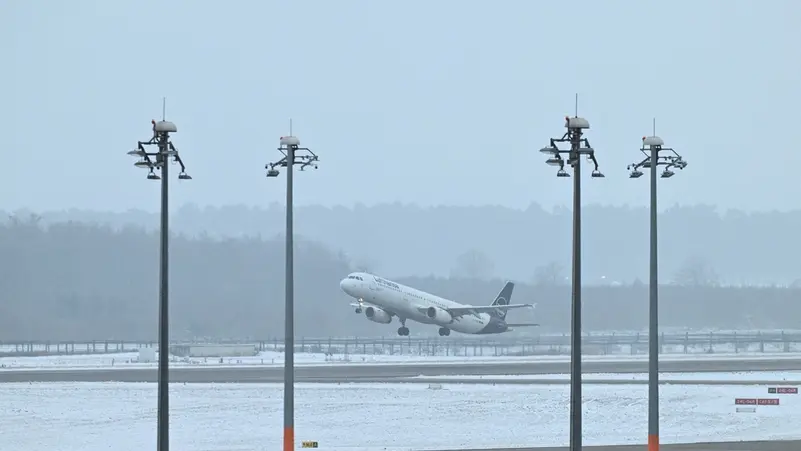 Επανέρχεται σταδιακά σε λειτουργία το αεροδρόμιο Βερολίνου  