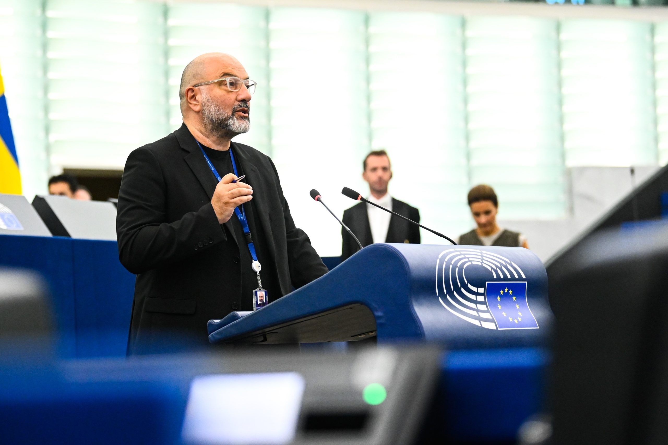 Αρναούτογλου προς Κομισιόν: «Να προστατευθούν τα νησιά από υπερτουρισμό και άναρχες επενδύσεις με Ευρωπαϊκή χρηματοδότηση»  