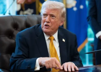 Ο Τραμπ απειλεί με αποχώρηση των ΗΠΑ από το ΝΑΤΟ Ο Τραμπ απειλεί με αποχώρηση των ΗΠΑ από το ΝΑΤΟ