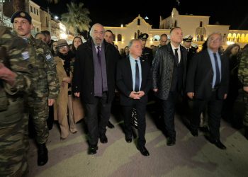 Στην Κάλυμνο χτες ο Γιώργος Νικητιάδης Στην Κάλυμνο χτες ο Γιώργος Νικητιάδης
