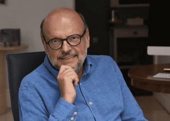 Αντώναρος: «Θα έρθουν νέα κόμματα σύντομα» Αντώναρος: «Θα έρθουν νέα κόμματα σύντομα»