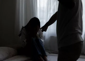 Ρόδος: 56χρονος βίαζε την κόρη και απέκτησε παιδί μαζί της- Καταδικάστηκε σε 10 χρόνια φυλακή Ρόδος: 56χρονος βίαζε την κόρη και απέκτησε παιδί μαζί της- Καταδικάστηκε σε 10 χρόνια φυλακή